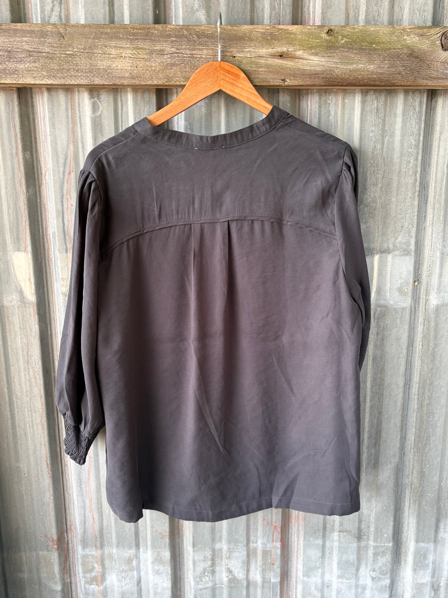 Graphite Top by UmGee