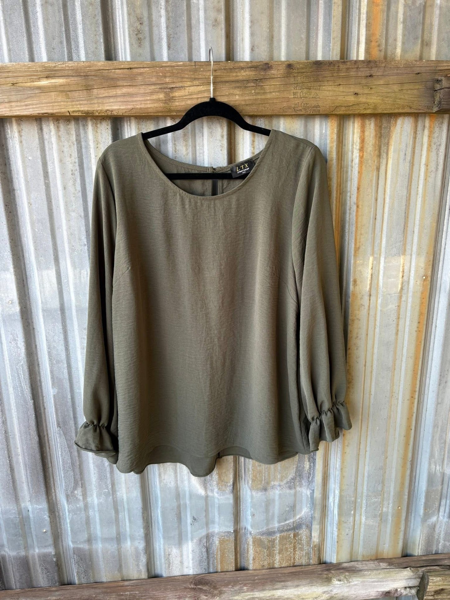 Solid Choice Plus Top by LTX