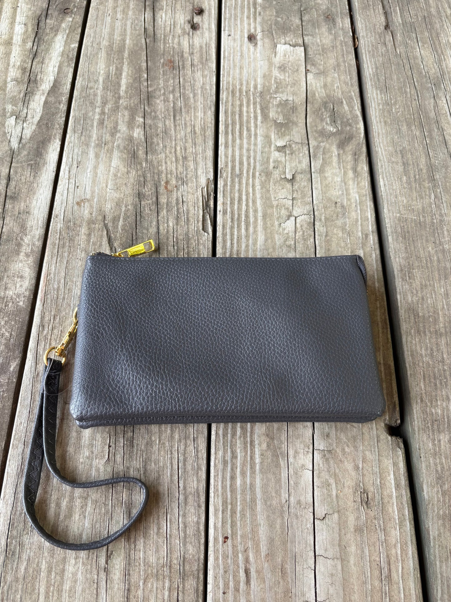 Our Favorite 3 compartment crossbody
