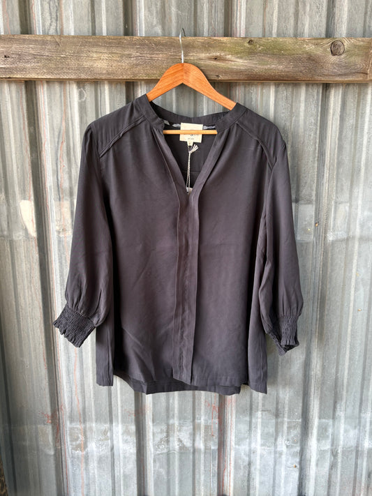 Graphite Top by UmGee