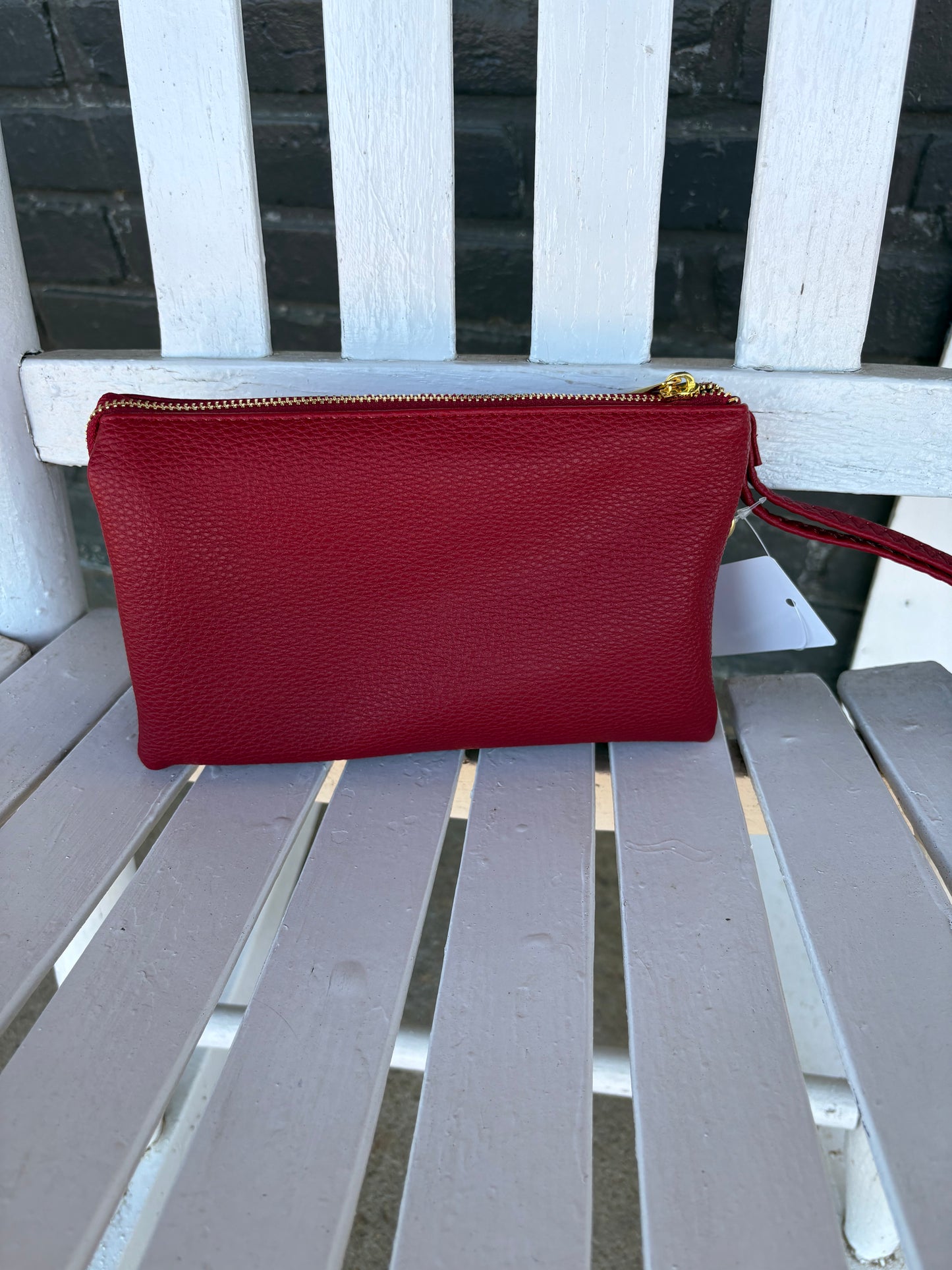 Our Favorite 3 compartment crossbody