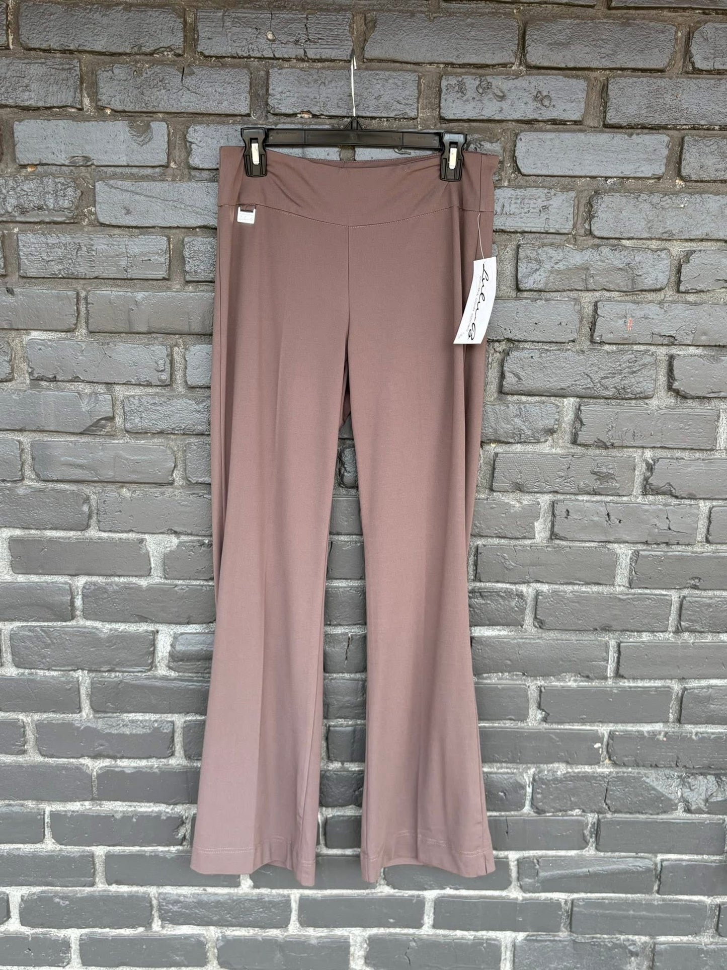 Lulu B Pull On Pant