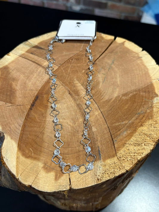 Dainty Clover Necklace￼