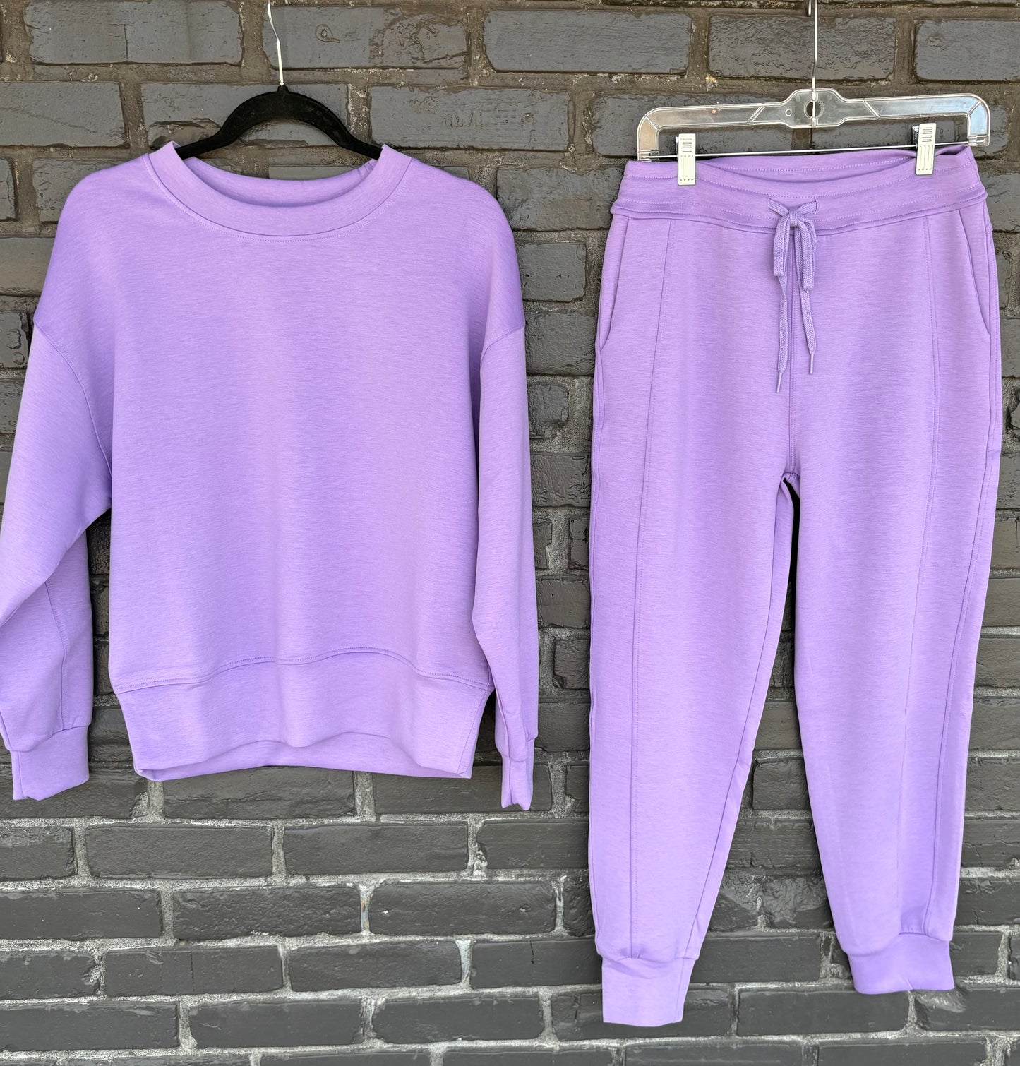 Laid Back 2 Piece Set