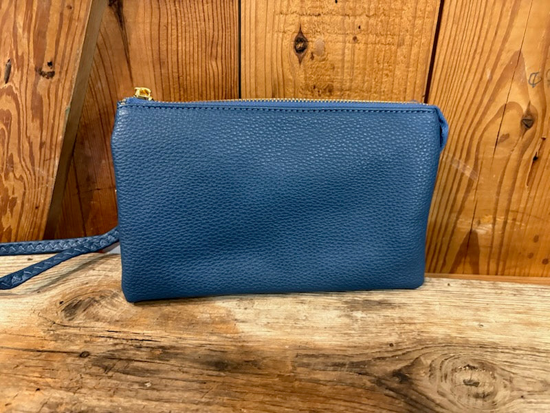 Our Favorite 3 compartment crossbody